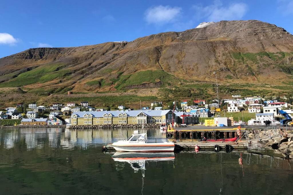 House With A Warm Soul In North Iceland Siglufjordur Εξωτερικό φωτογραφία